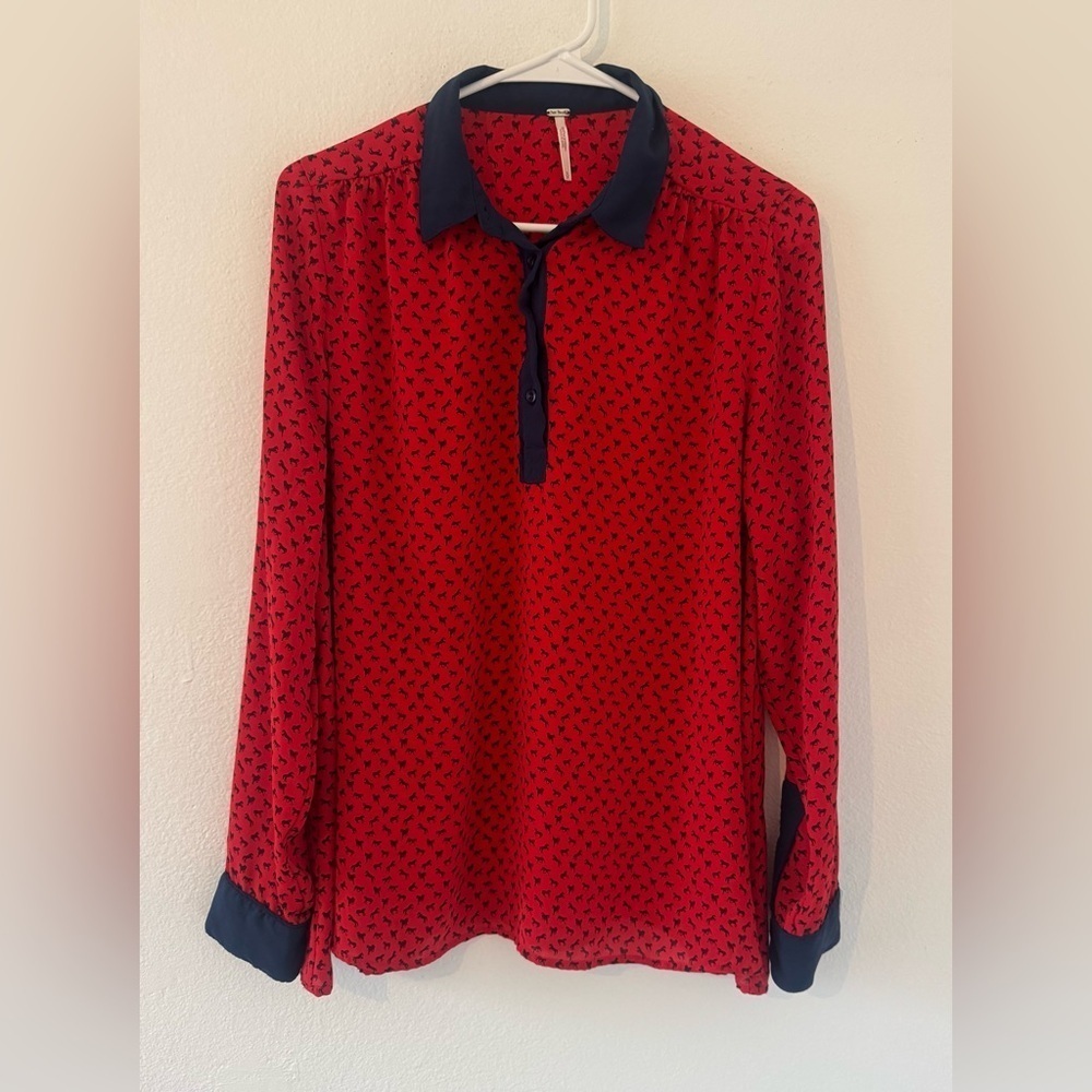 FREE PEOPLE Horse Print Flowy Half Buttoned
Collared Blouse Flowy Equestrian SM